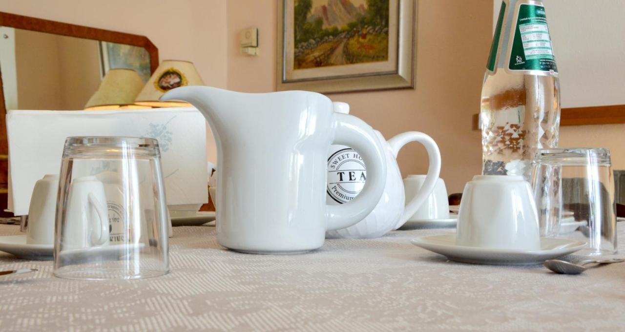 B&B La Genziana Фонни Экстерьер фото
