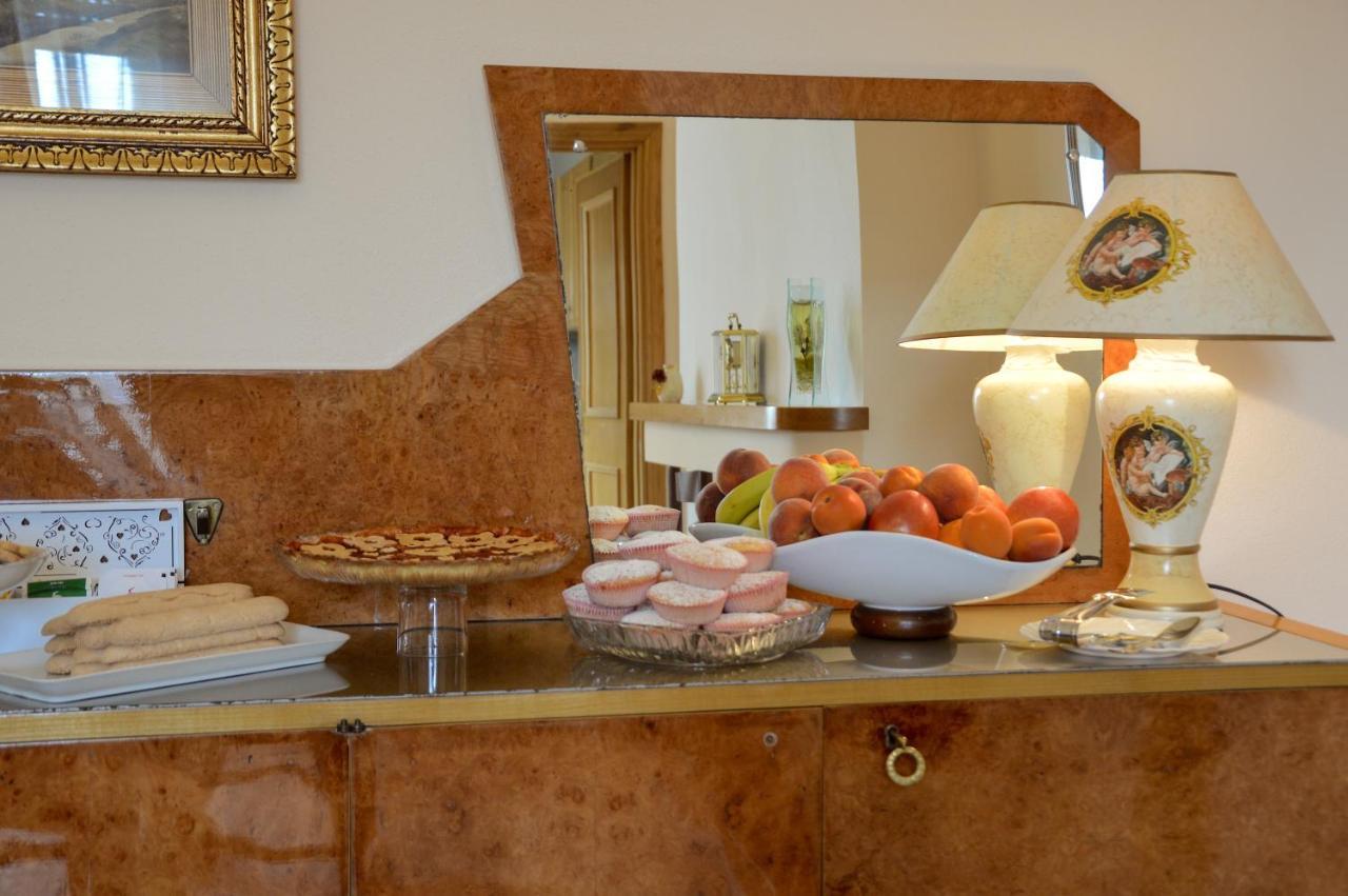 B&B La Genziana Фонни Экстерьер фото