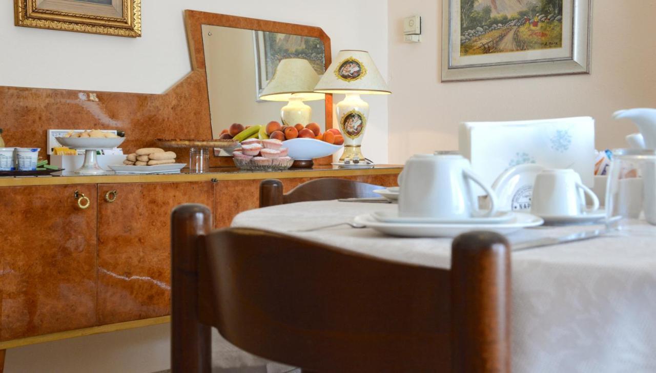 B&B La Genziana Фонни Экстерьер фото